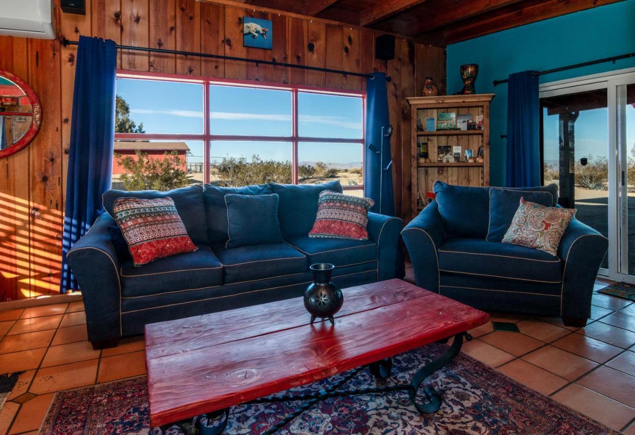 Chuck'S Cabin In A Joshua Tree Community Twentynine Palms Bagian luar foto